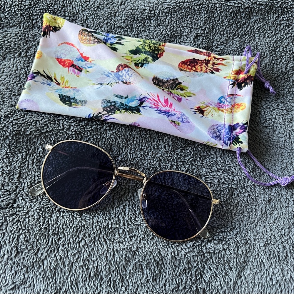🔥Stylish Purple Lenses Gold Frame Sunglasses with Tropical Case